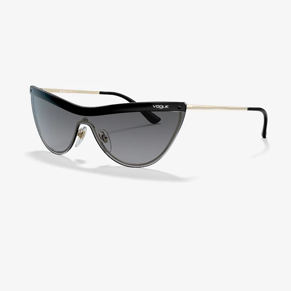 AUTHENTIC VOGUE SHIELD SUNGLASSES LIGHTWEIGHT NEW WITH BOX. SIZE 134 mm